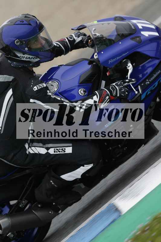 /Archiv-2025/02 28.-31.01.2025 Moto Center Thun Jerez/gruen-green/177